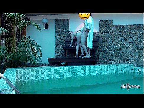 ❤️ El cap convida la criada a la piscina, però no va poder resistir-se a una calor ❌ Porno al ca.hotpornphotos.ru